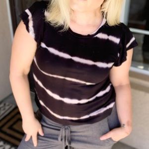 Women's Black and White Striped Tie-Dye Ruffle Sleeve